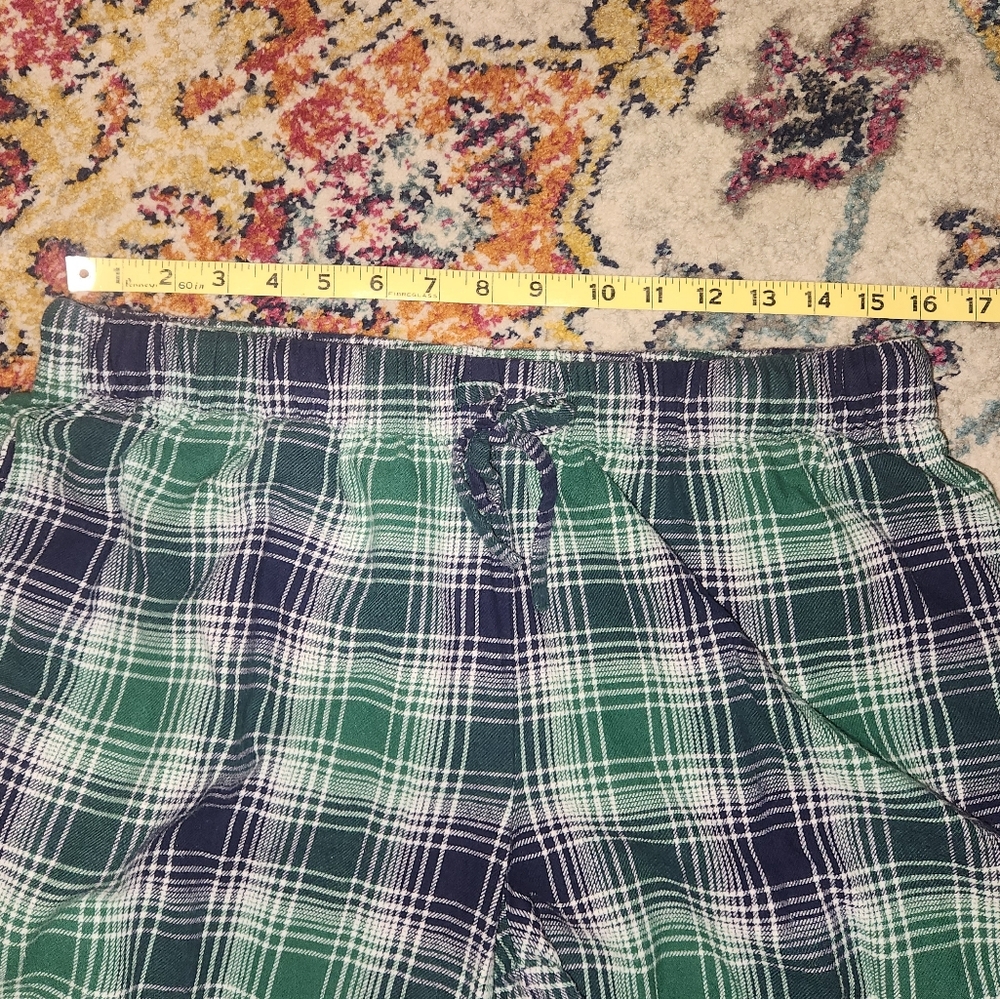Liz Claiborne Green & Plaid Sleepwear Set - Picture 9 of 9
